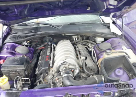 2010 Dodge Challenger Srt8 from USA, damaged, VIN 2B3CJ7DW3AH190909